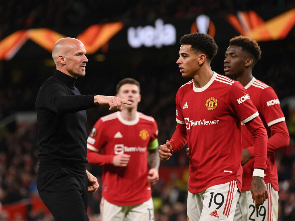 凌晨3点,曼联决战西甲劲旅:欧联决赛近在咫尺,B费剑指金靴! 凌晨3点,曼联决战西甲劲旅:欧联决赛近在咫尺,B费剑指金靴!